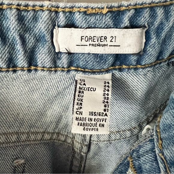 Forever 21 Distressed Boyfriend Jeans - Size 24 - Picture 4 of 11